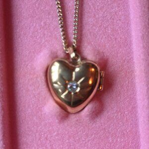 Vintage Avon Girls Heart Locket